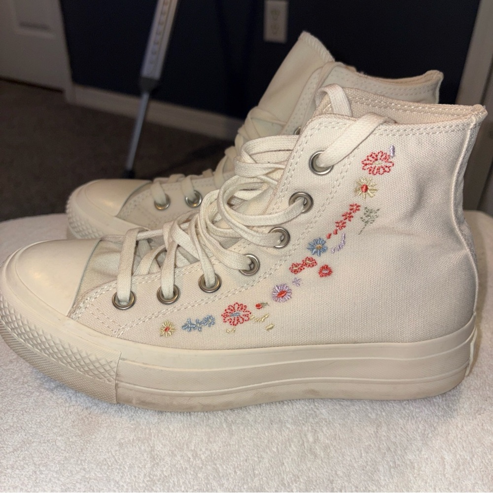 Converse Cream High-Top Sneakers with Embroidered Floral Accents